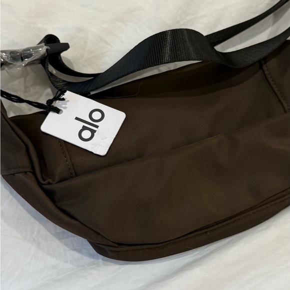 NWT ALO Yoga espresso Belt Bag - Picture 4 of 7